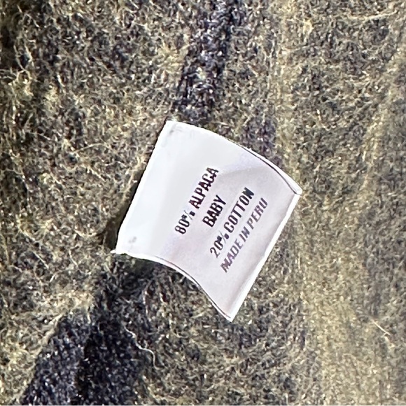 SIMPLY NATURAL DESIGNS Alina Baby Alpaca Embroidered Floral Boucle Knit Cardigan - Picture 13 of 15